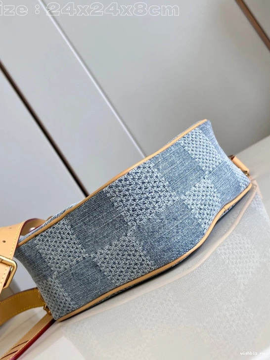 WIS VUITTON LOUIS Messenger-24*24*8CM Chess 1229